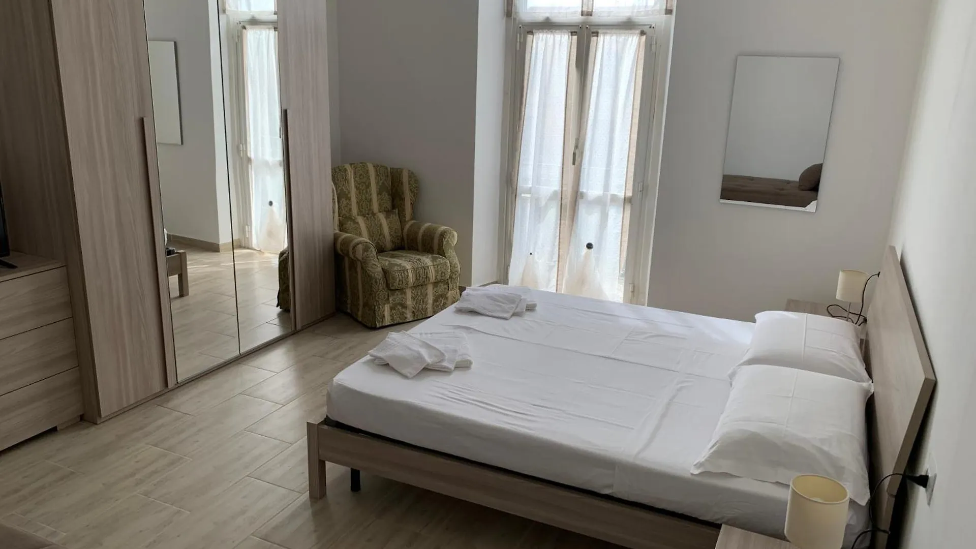 Naviglio Milano Apartment Italy